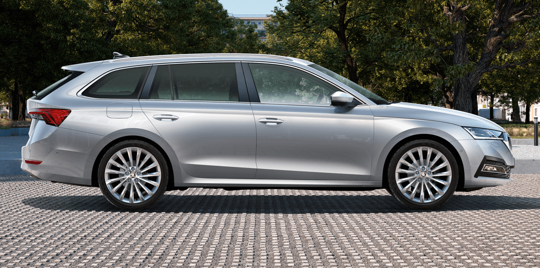 Zväčšená dĺžka a šírka zvýrazňujú sebavedomý charakter tohto kompaktného modelu.